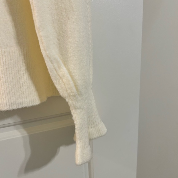 Talbots Cream Sweater Large NWT - Picture 6 of 8